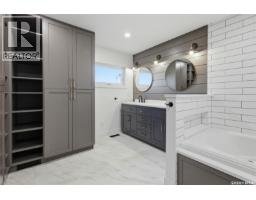 2127 Cunning Crescent E, Regina, SK S4V0M7 Photo 30