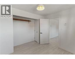 425 Stewart Ave, Nanaimo, BC V9S4C7 Photo 11