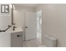 425 Stewart Ave, Nanaimo, BC V9S4C7 Photo 21
