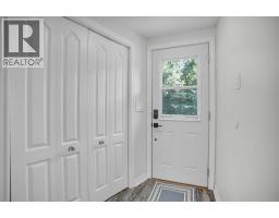 Living room - 3692 Beverly Glen ..., Plympton Wyoming, ON N0N1E0 Photo 6