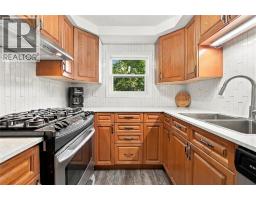 Sunroom - 3692 Beverly Glen ..., Plympton Wyoming, ON N0N1E0 Photo 9
