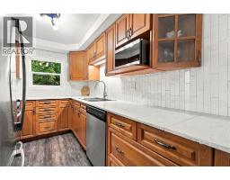 Kitchen/Dining room - 3692 Beverly Glen ..., Plympton Wyoming, ON N0N1E0 Photo 11