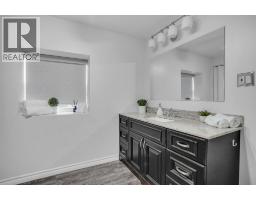 3692 Beverly Glen ..., Plympton Wyoming, ON N0N1E0 Photo 28