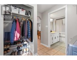 25 Pearl Street, Bridgewater, NS B4V2P4 Photo 11