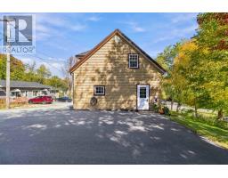25 Pearl Street, Bridgewater, NS B4V2P4 Photo 26