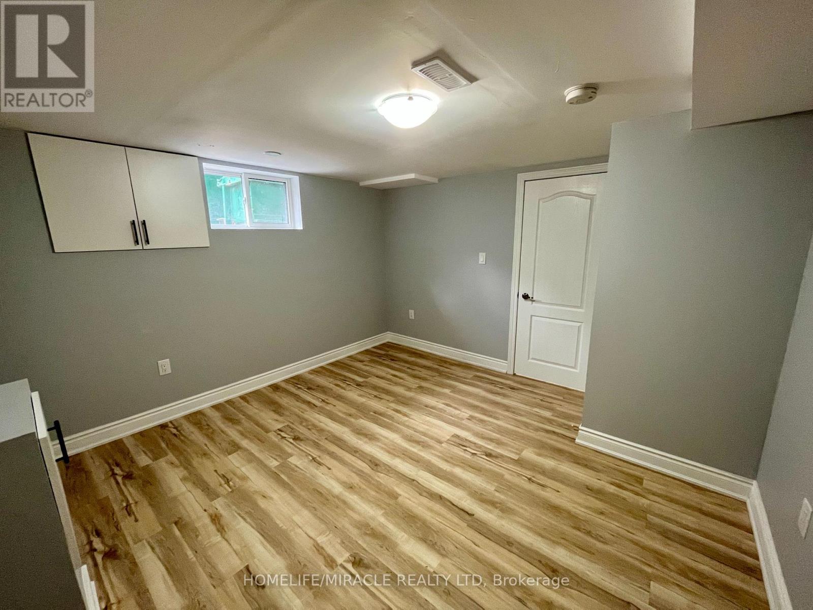 5659 Robinson Street, Niagara Falls, ON photo 24