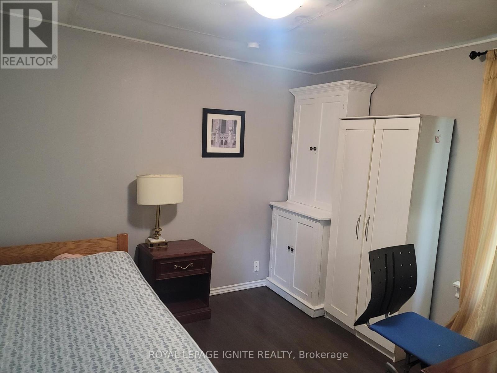 112 WARD AVENUE - 10