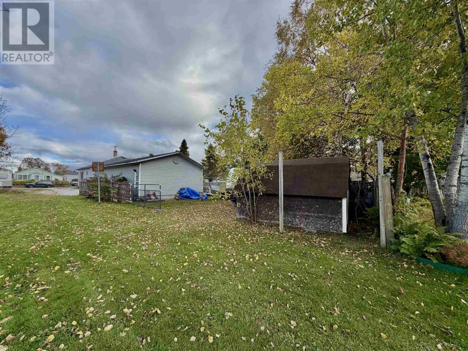 40 Churchill AVE - 21