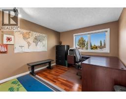 19 Woodbrook Road SW - photo 33