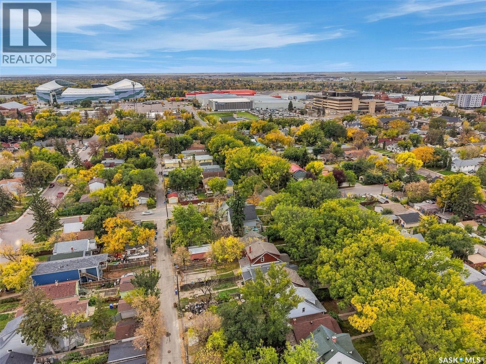 1371 Princess STREET - 48