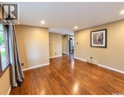 Bedroom - 2145 37th Street W, Saskatoon, SK S7L4E6 Photo 6