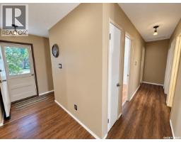 Games room - 2145 37th Street W, Saskatoon, SK S7L4E6 Photo 9