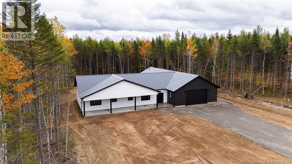 62 Maefield Street - 1