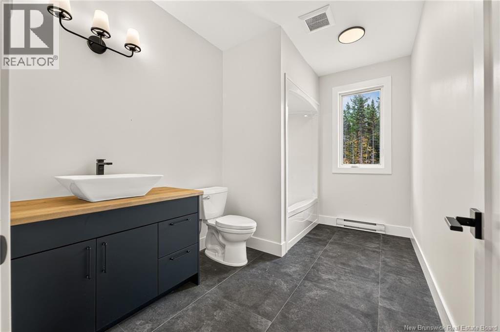 62 Maefield Street - 27