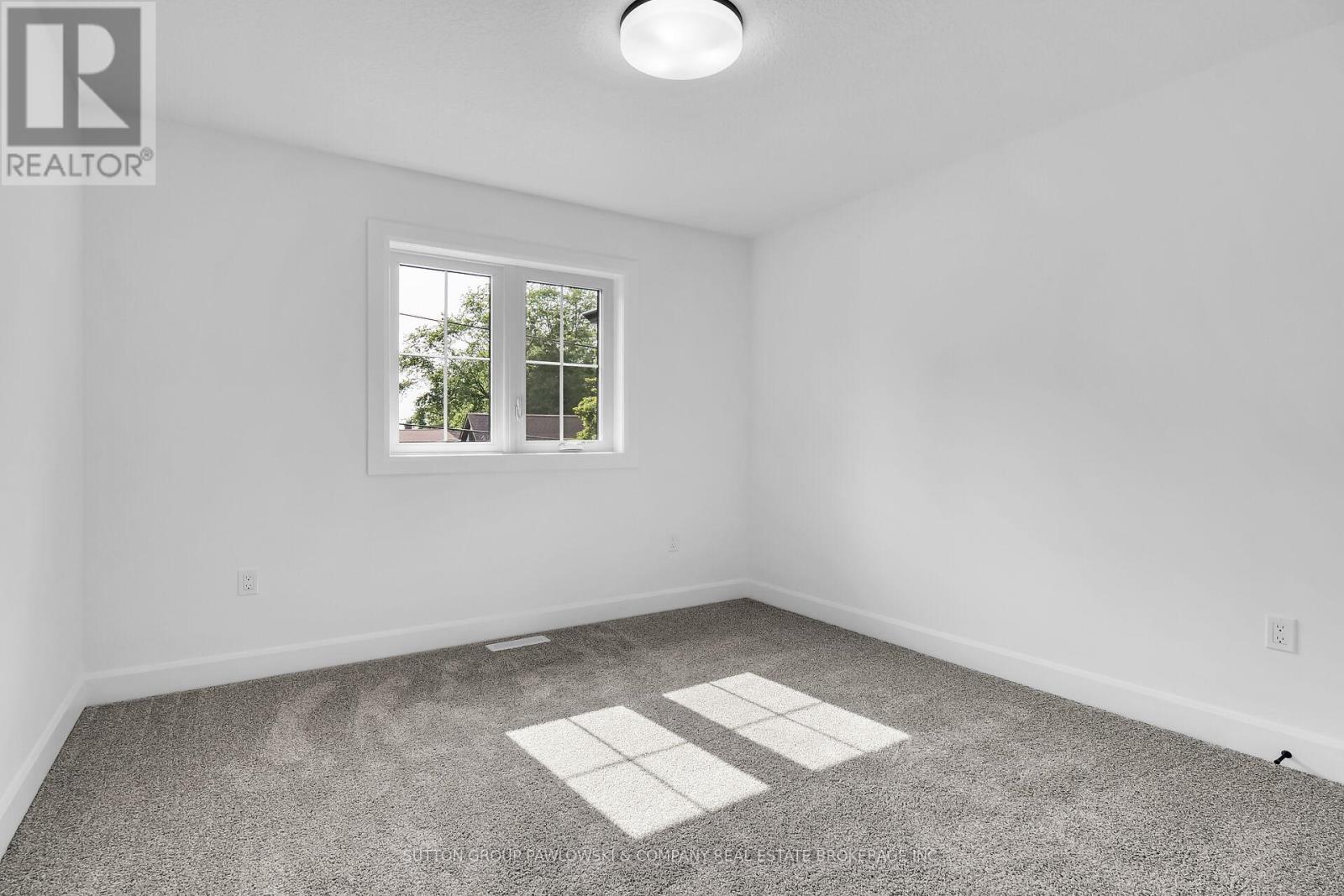 414 Old Wonderland Road — photo 19