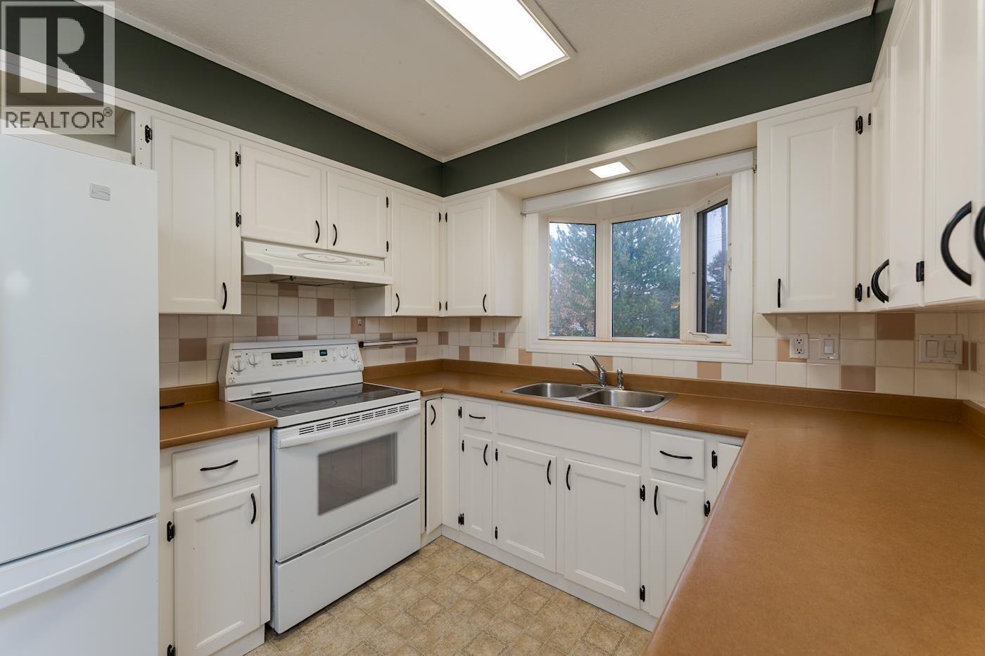3121 NECHAKO DRIVE - 12
