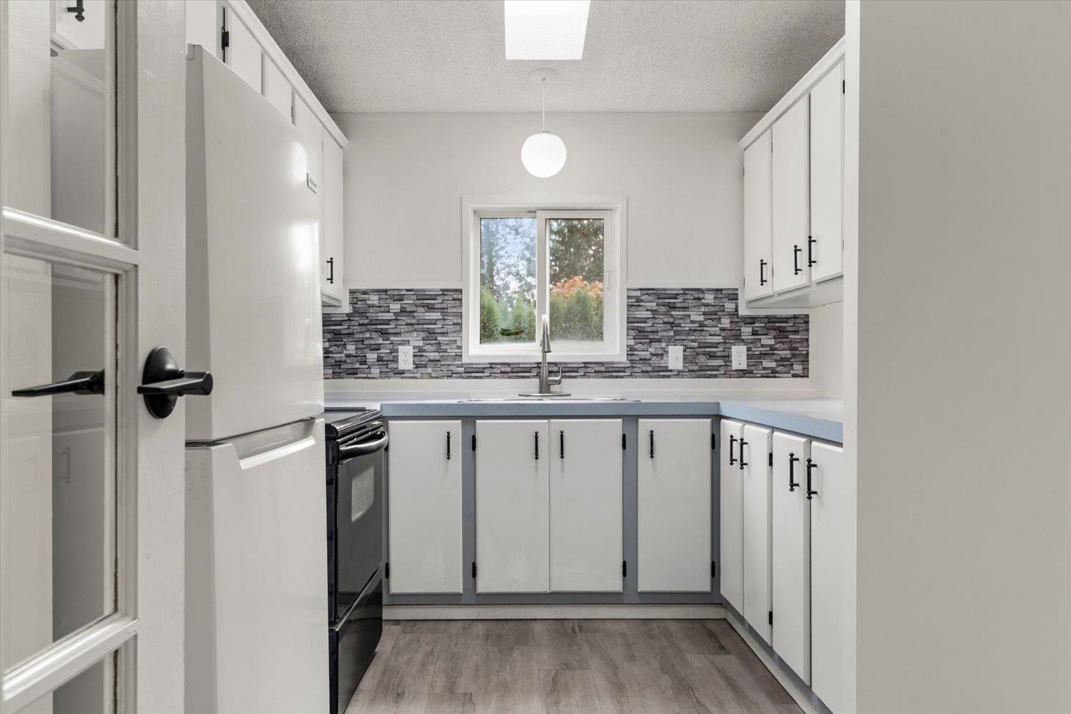 106 43201 LOUGHEED HIGHWAY, Mission - Image 1
