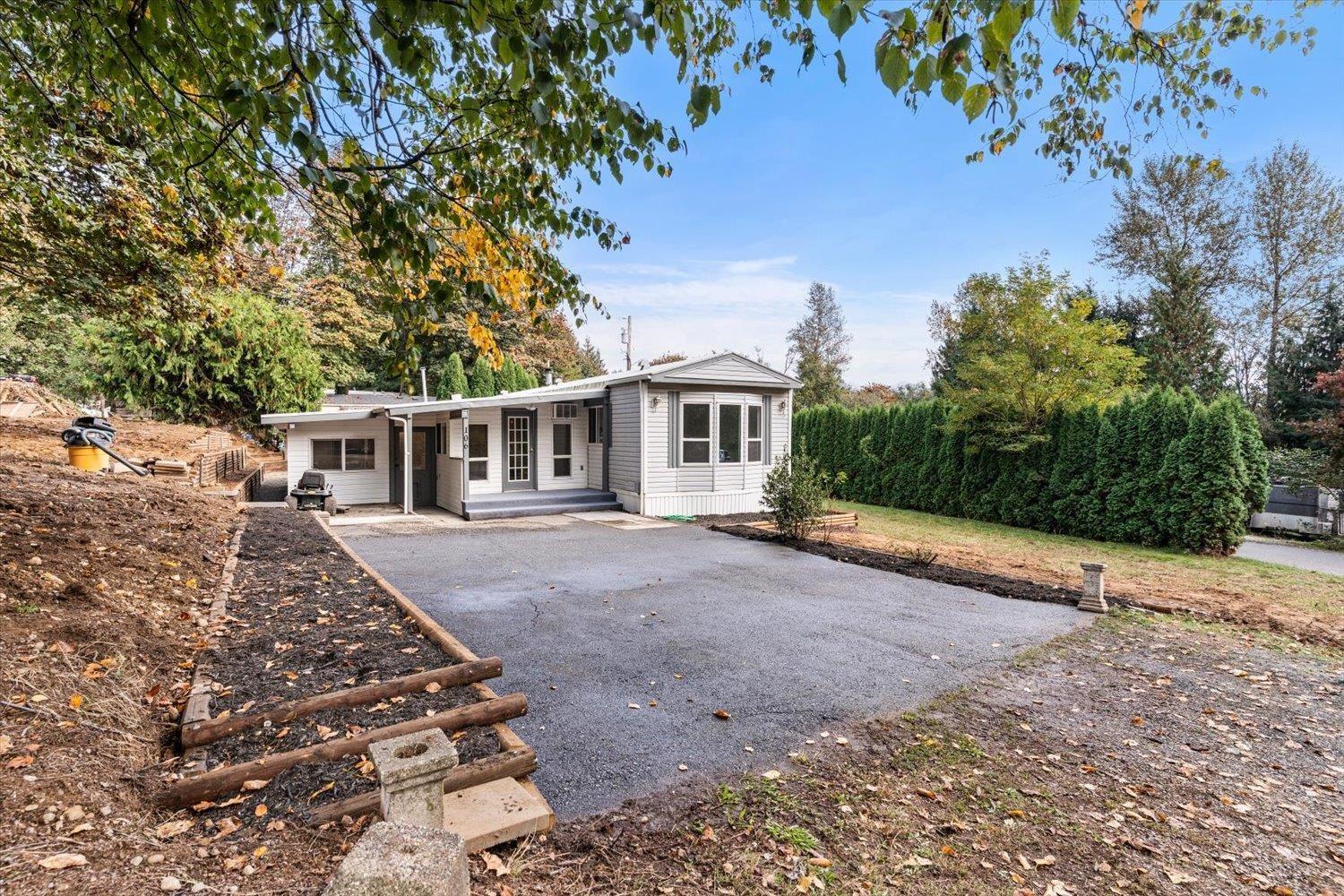 106 43201 LOUGHEED HIGHWAY, Mission - Image 1
