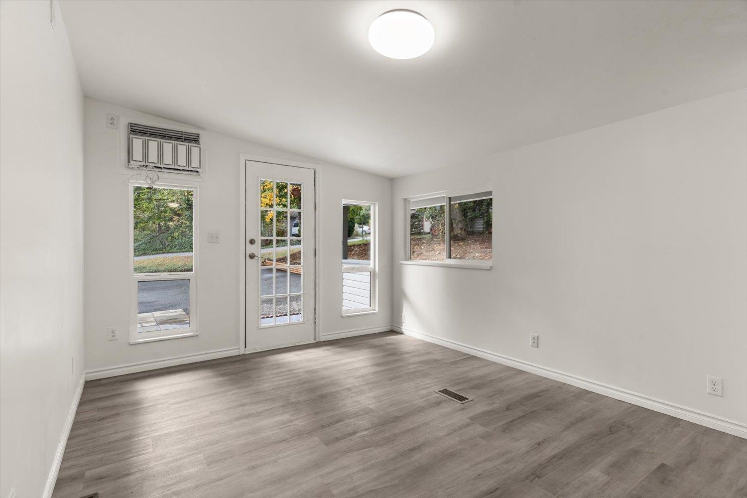 106 43201 LOUGHEED HIGHWAY, Mission - Image 1