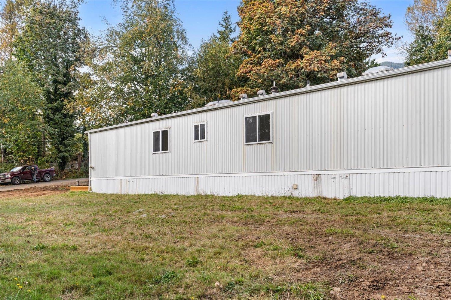 106 43201 LOUGHEED HIGHWAY, Mission - Image 1