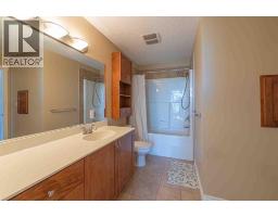 3302, 24 Hemlock Crescent SW - photo 9