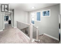 464 29 Avenue NW - photo 22