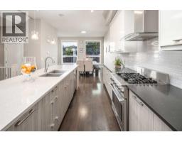 464 29 Avenue NW - photo 17