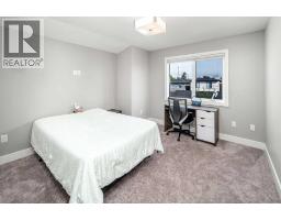 464 29 Avenue NW - photo 31