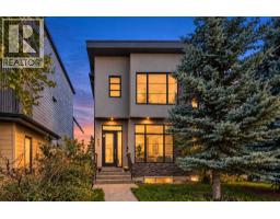 464 29 Avenue NW - photo 1