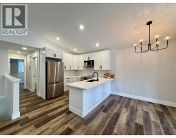 1938 Foxwood Trail Unit# 9, Windermere, BC V0B2L2 Photo 10