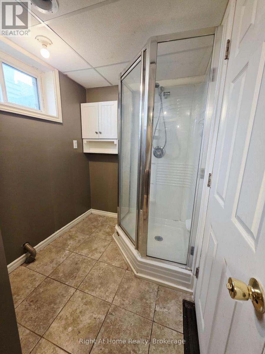 195 EMPRESS AVENUE S - 10