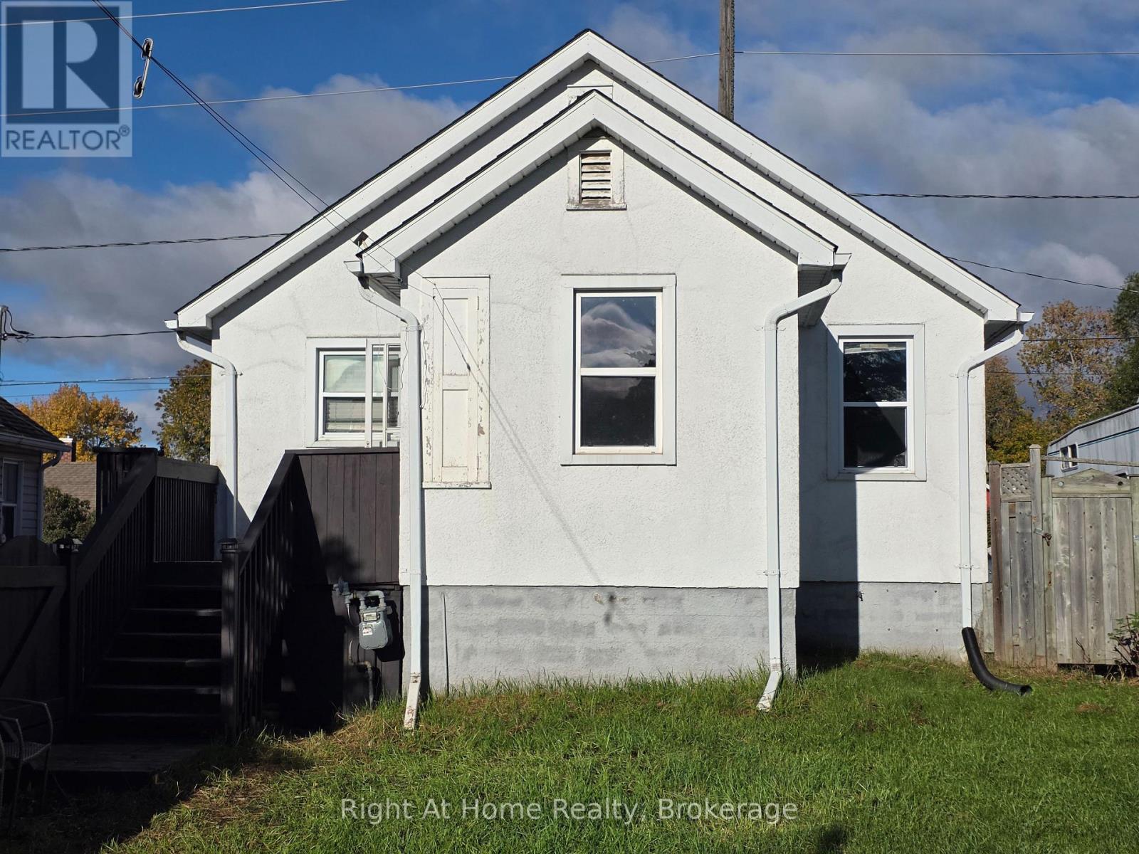 195 EMPRESS AVENUE S - 14