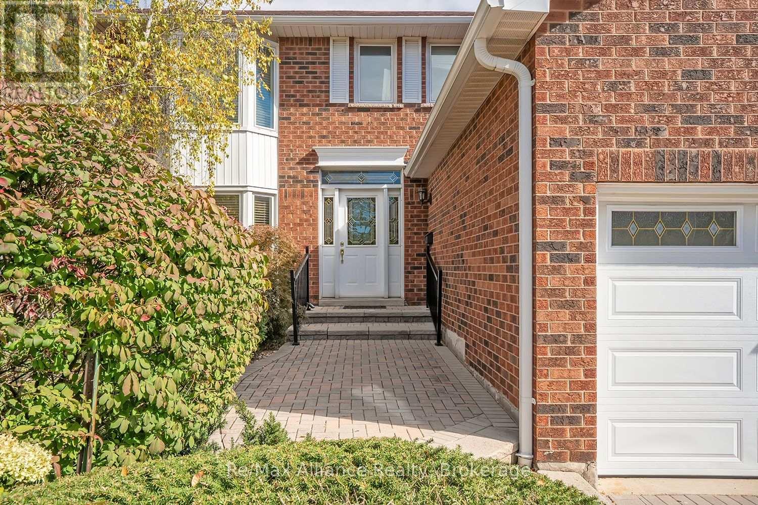2151 PINEVIEW DRIVE - 3