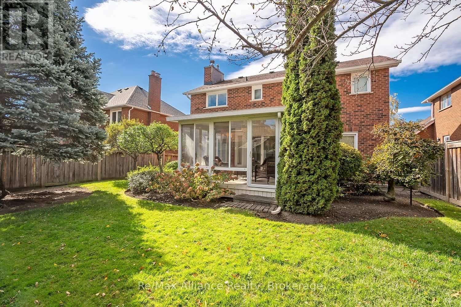 2151 PINEVIEW DRIVE - 40