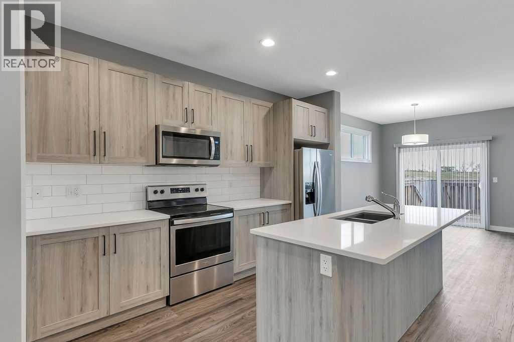 Listing photo – 63 Palmer Circle, Blackfalds