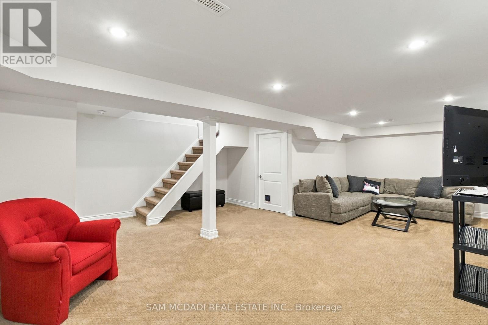 2528 FRANKFIELD ROAD - 29