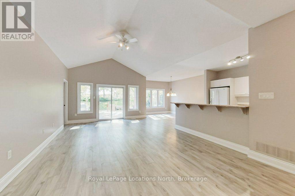 52 THOMAS DRIVE - 15
