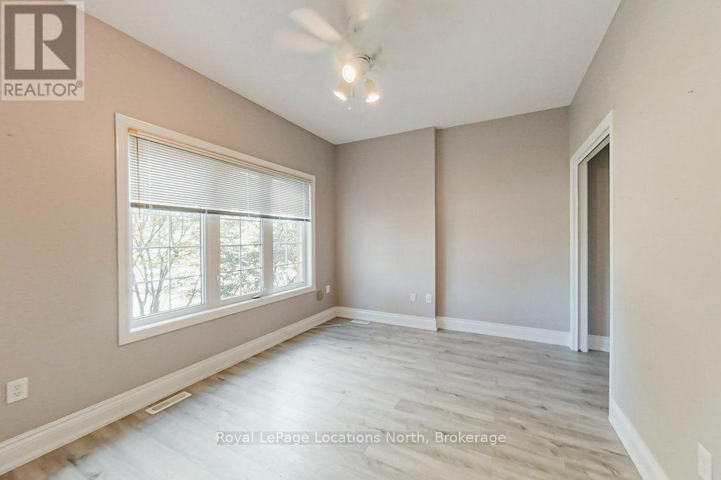 52 THOMAS DRIVE - 27