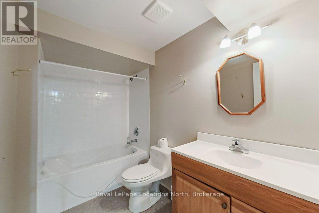 52 THOMAS DRIVE, Collingwood — photo 9