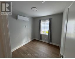 Laneway House - 90 Douglas Avenue, Toronto, ON M5M1G5 Photo 8