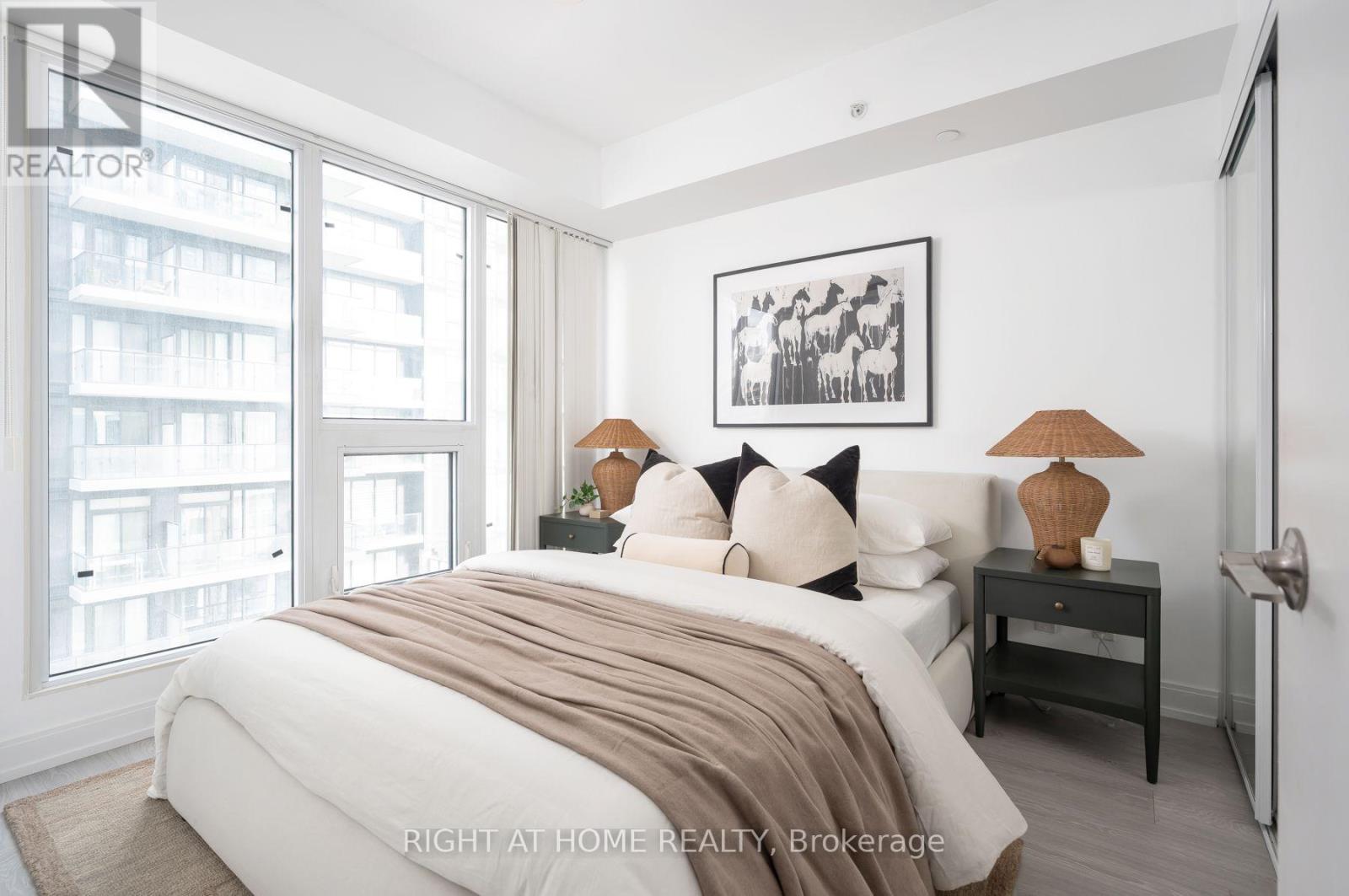 1115- 181 Dundas Street East, Toronto, ON photo 17