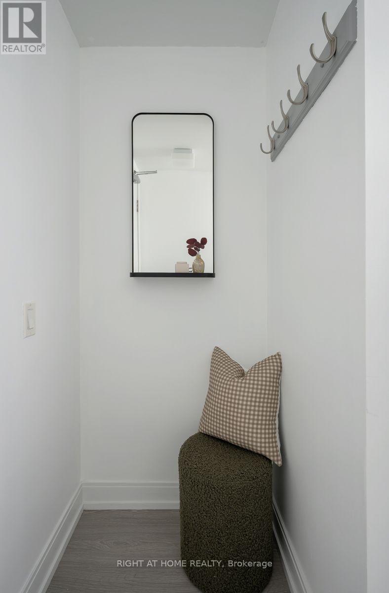 1115- 181 Dundas Street East, Toronto, ON photo 3