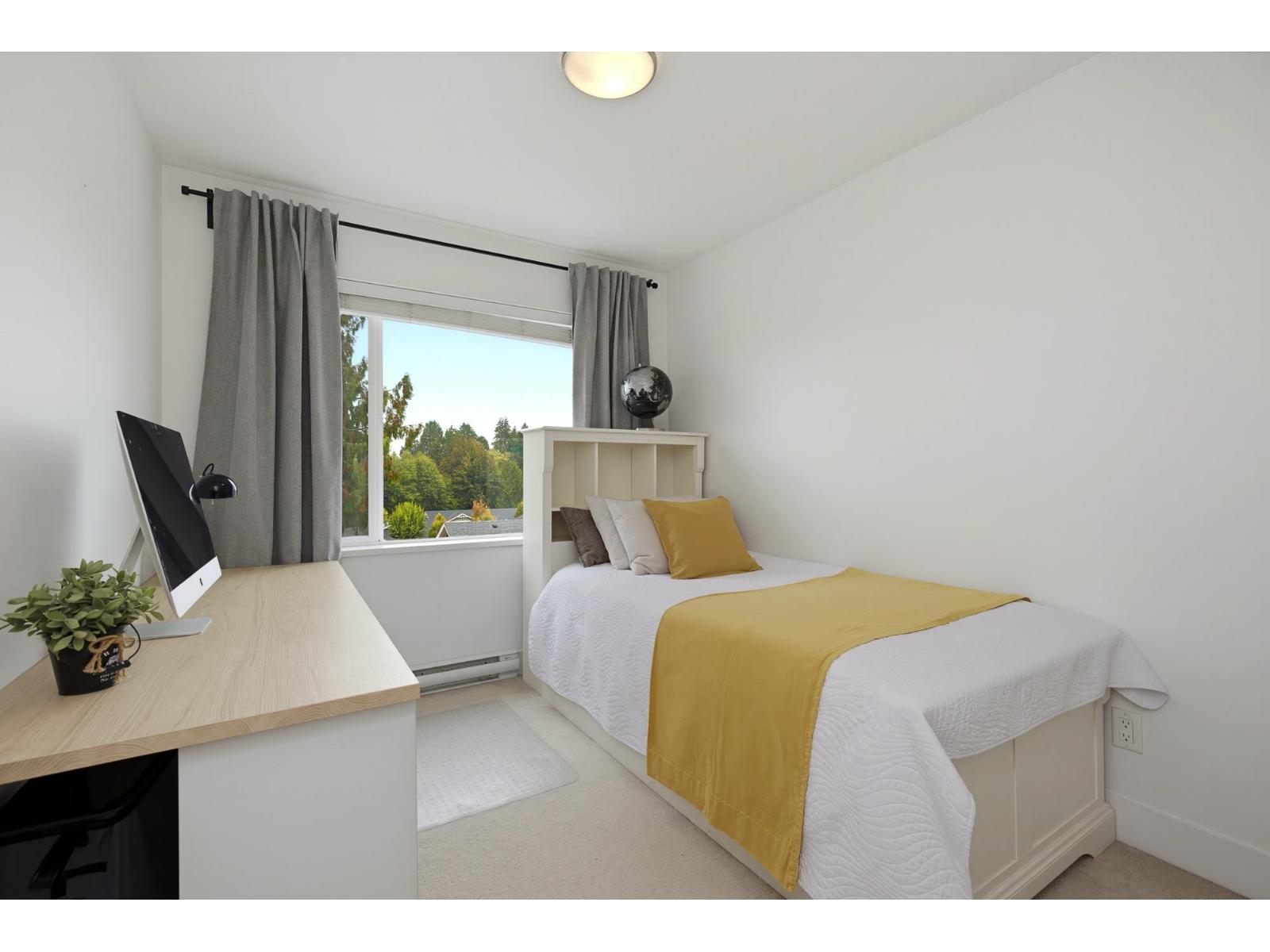 8 15918 MOUNTAIN VIEW DRIVE, White Rock - Image 1