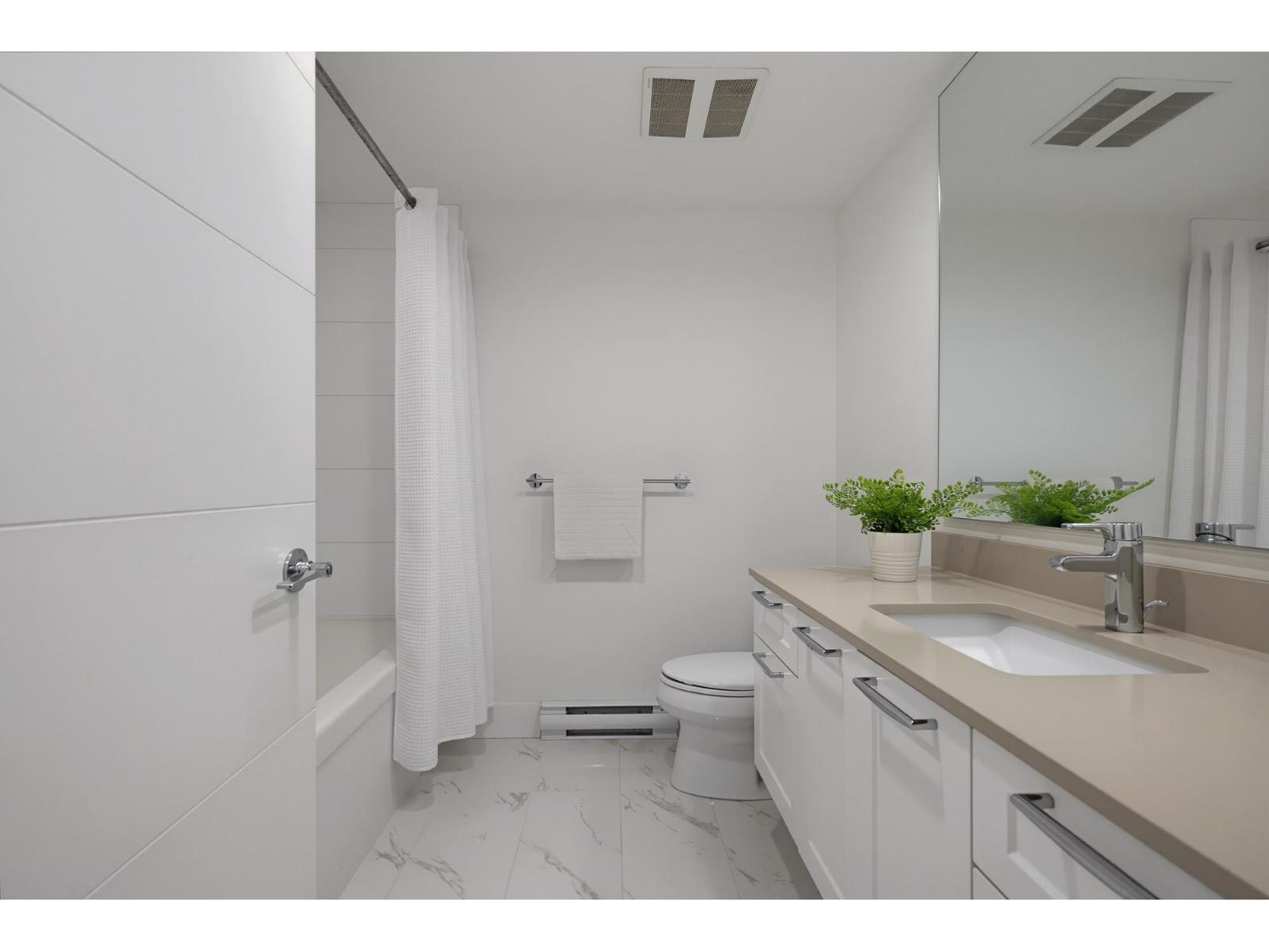 8 15918 MOUNTAIN VIEW DRIVE, White Rock - Image 1