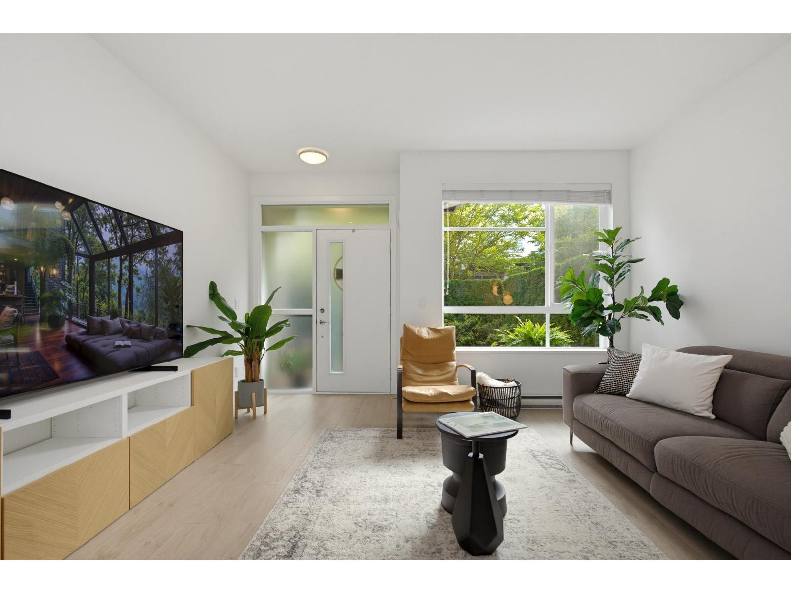 8 15918 MOUNTAIN VIEW DRIVE, White Rock - Image 1