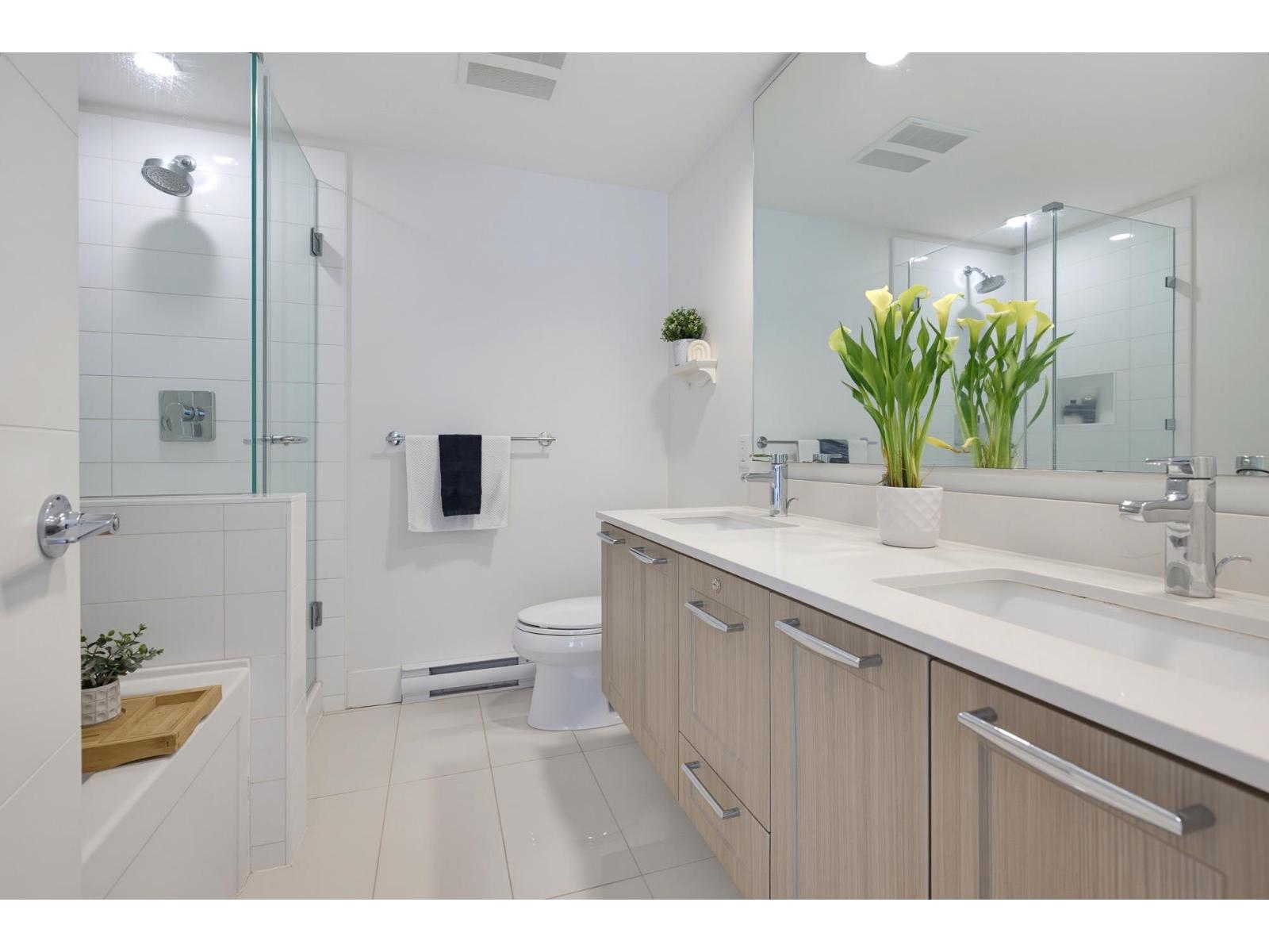 8 15918 MOUNTAIN VIEW DRIVE, White Rock - Image 1