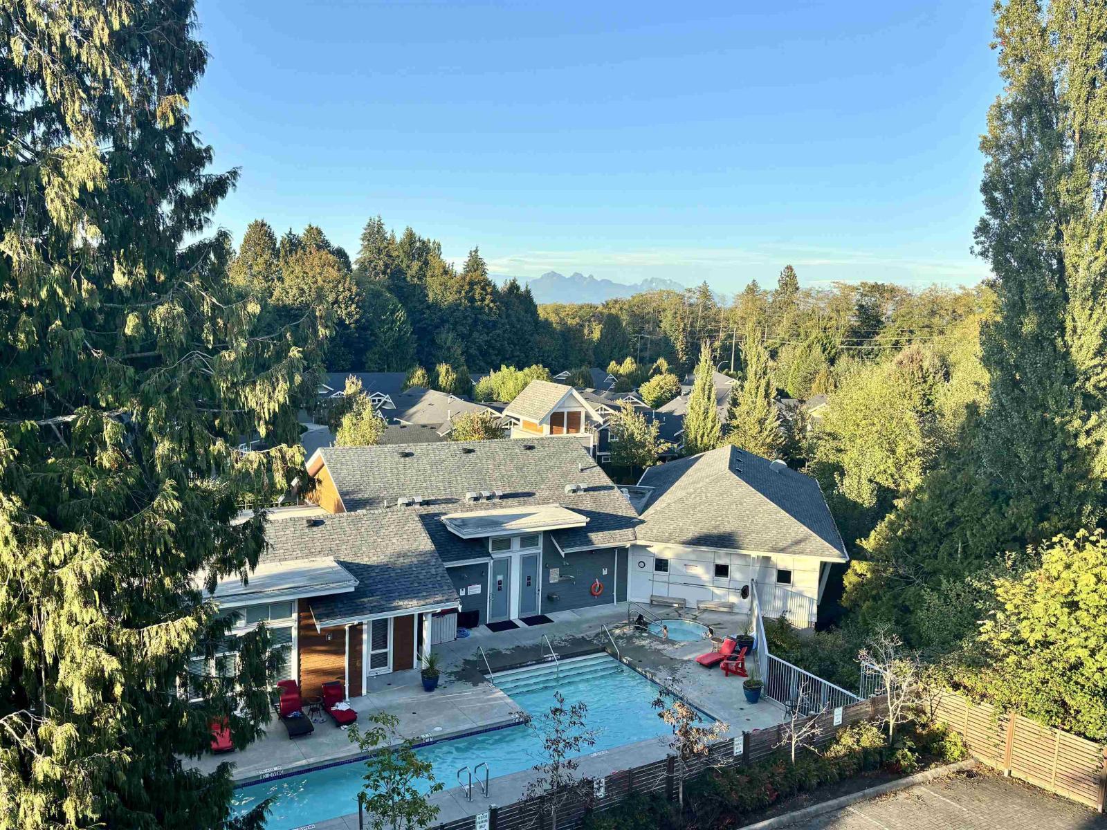 8 15918 MOUNTAIN VIEW DRIVE, White Rock - Image 1