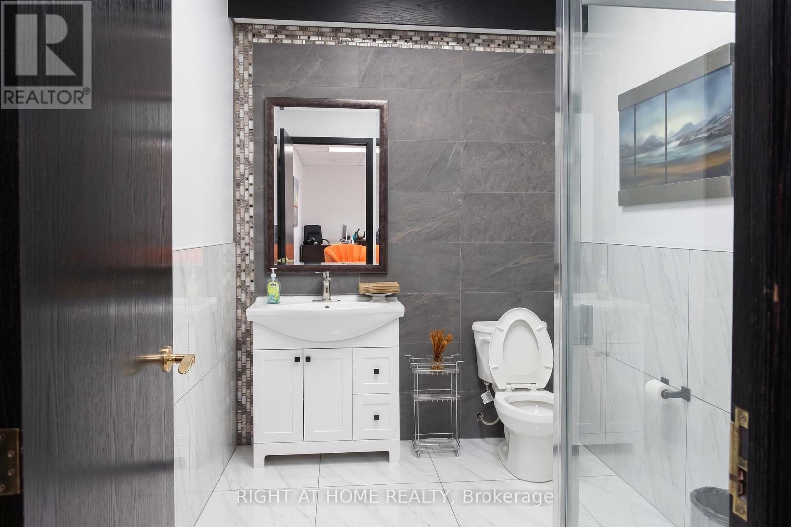 61 Maybrook Drive — photo 25