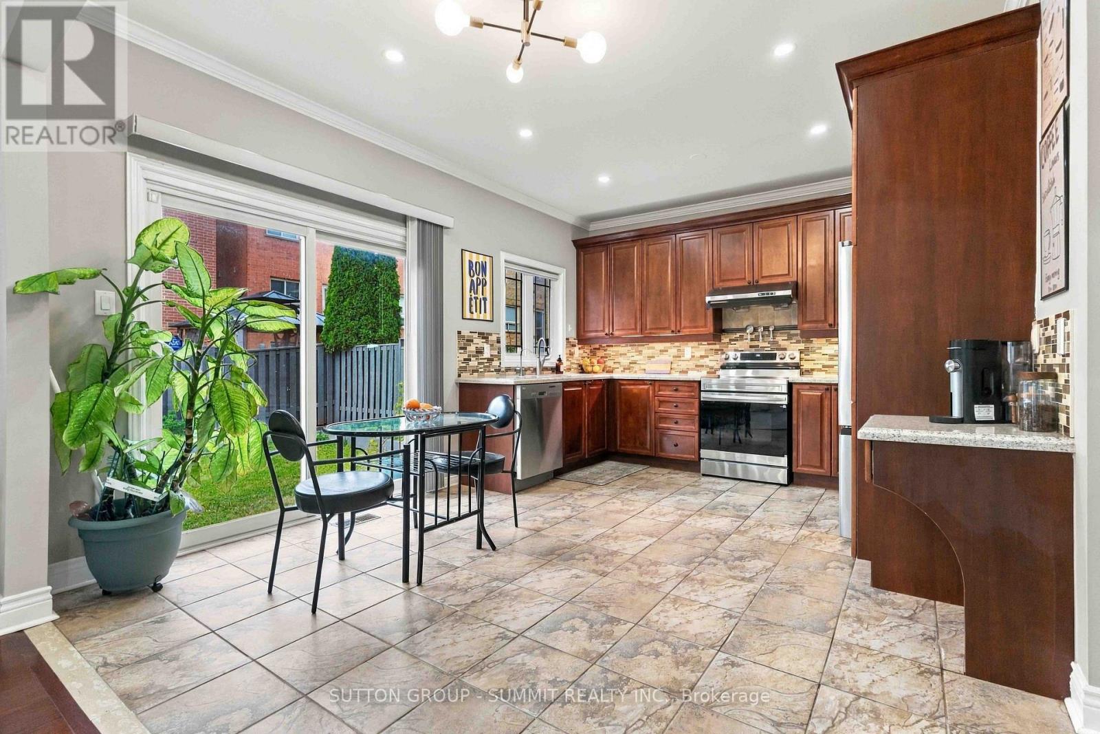 4 Teasdale Street, Ajax, ON photo 12
