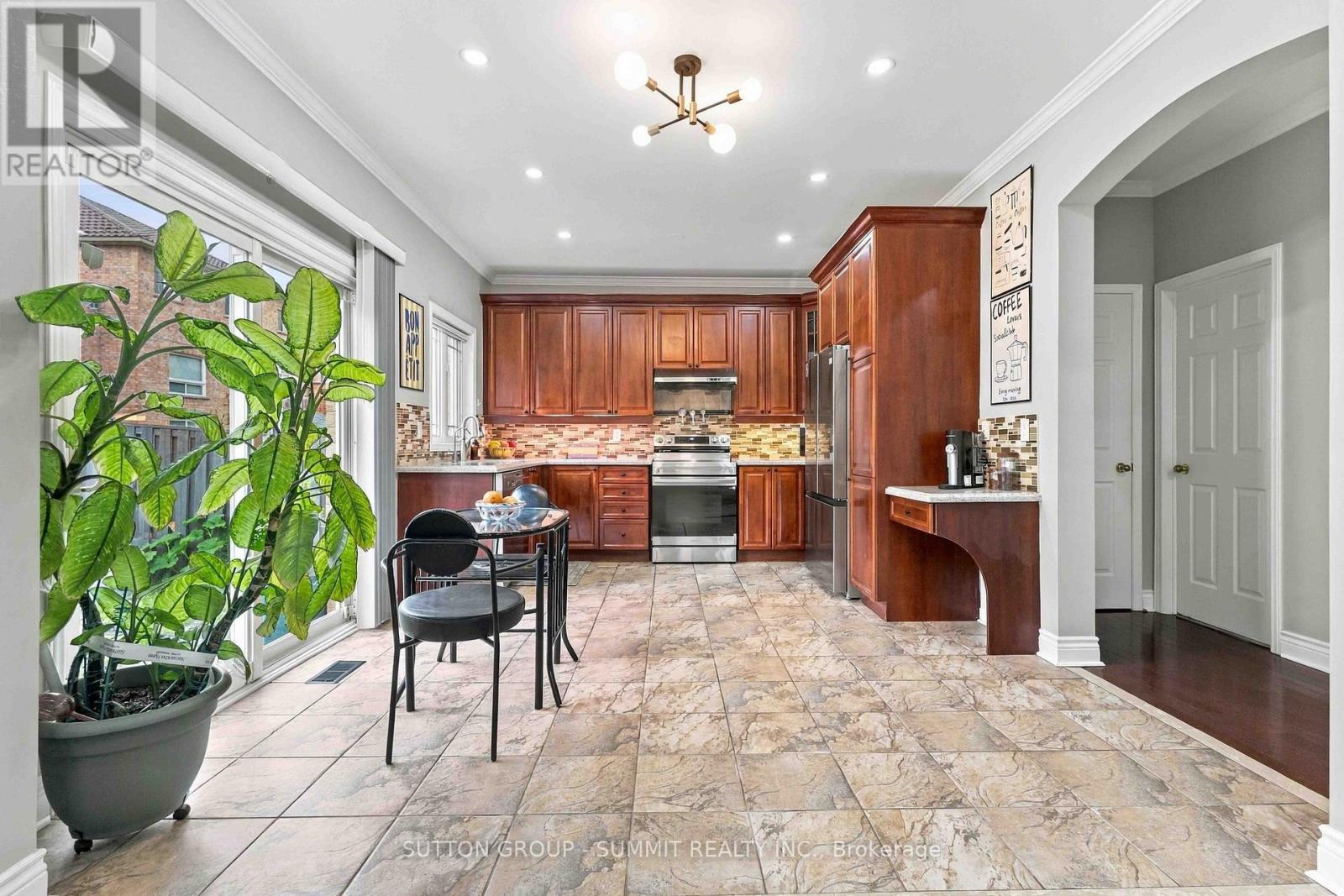 4 Teasdale Street, Ajax, ON photo 13